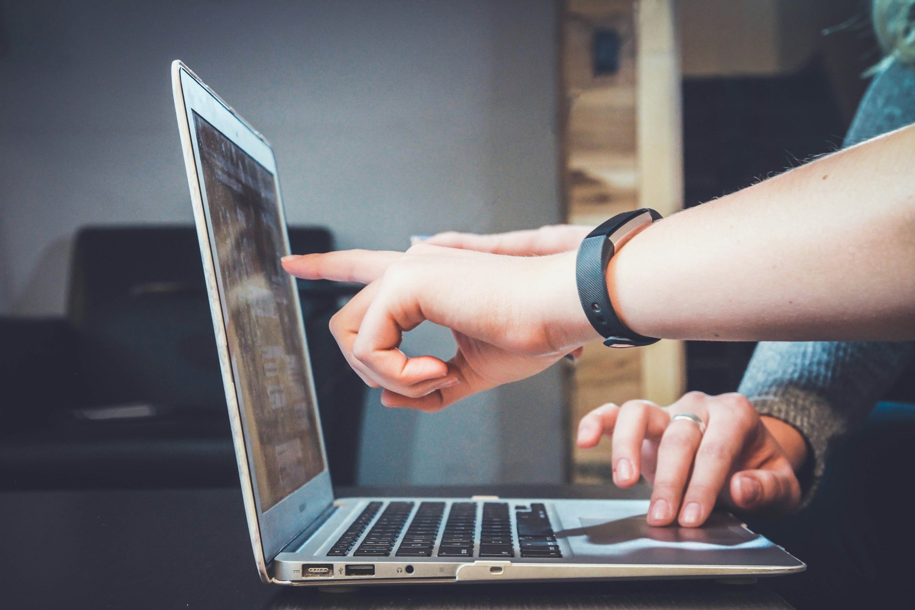 A service team using digital tools together